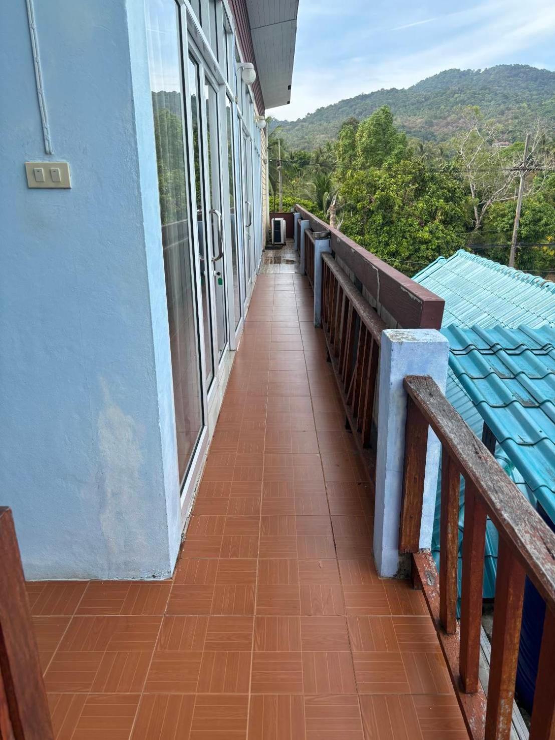 Hotel Rung Phangan Baan Tai Buitenkant foto