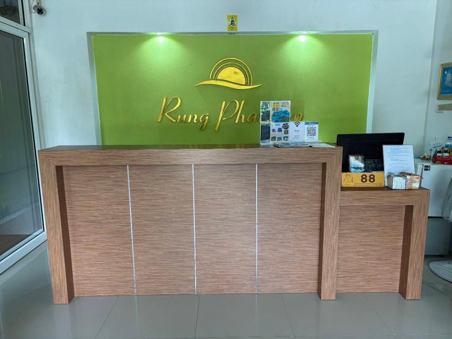 Hotel Rung Phangan Baan Tai Buitenkant foto