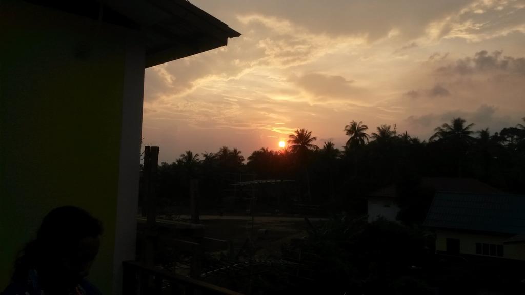 Hotel Rung Phangan Baan Tai Buitenkant foto